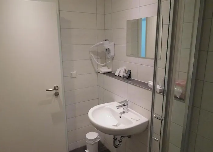 Adler Отель Кальв